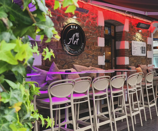 Le 16 Art Restaurant La Baule Un Lieu Pense Pour Votre Confort 1